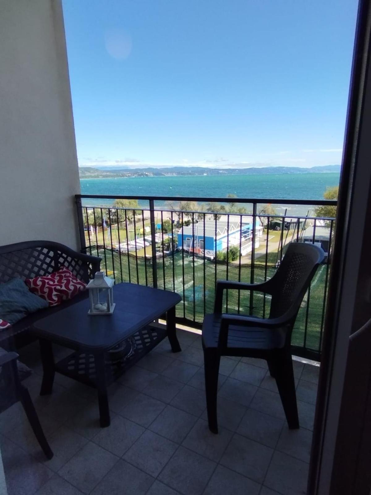 Appartamento Luxury Vista Mare Per 6 Persone A 滨海朱莉娅 外观 照片